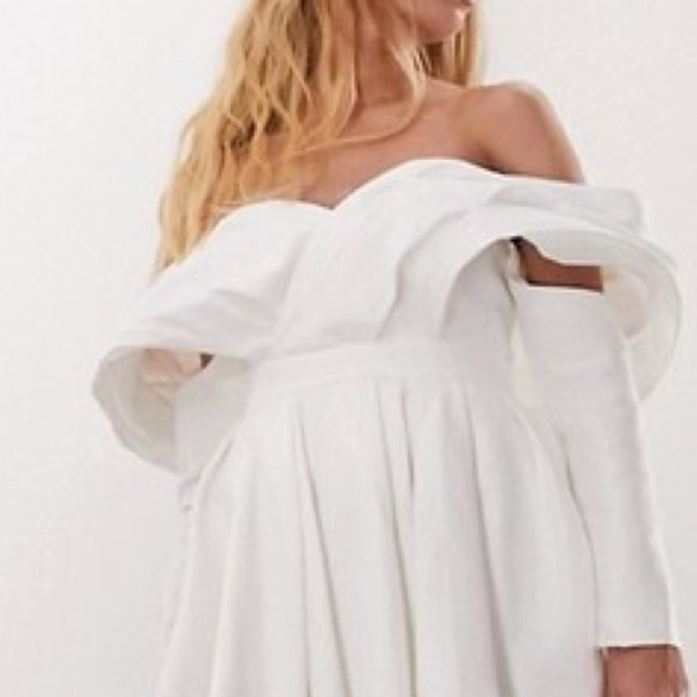 ASOS BRIDAL DESIGN EDITION Lila satin structured off shoulder mini wedding dress - Picture 4 of 12